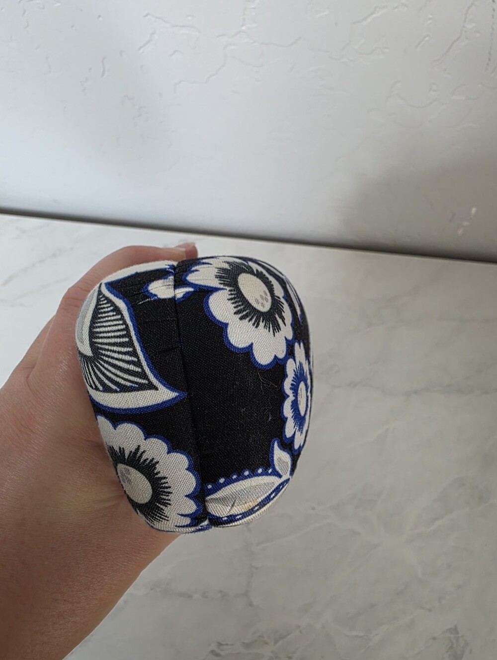 Vera Bradley Navy and White Floral Hard Eyeglass Case - Picture 6 of 7